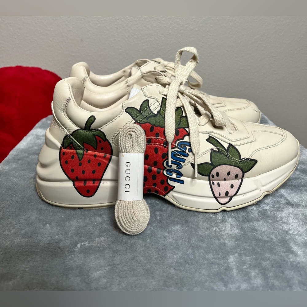 Gucci Rython Strawberry Sneakers